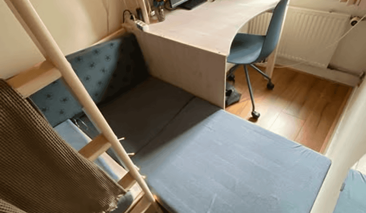 Kleine kamer met gangkast en gedeelde tuin, inclusief prijs