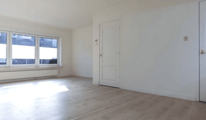 Kamer | 76m² | €1395,-