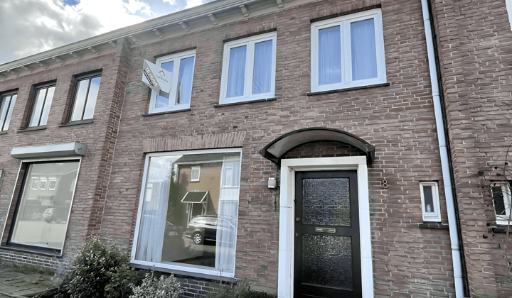 Huis | 94m² | €1440,-