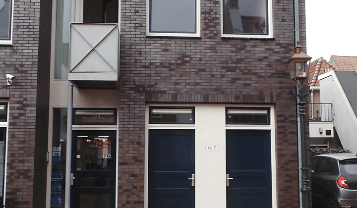 Gestoffeerd appartement met wasmachine en werkplek in het centrum