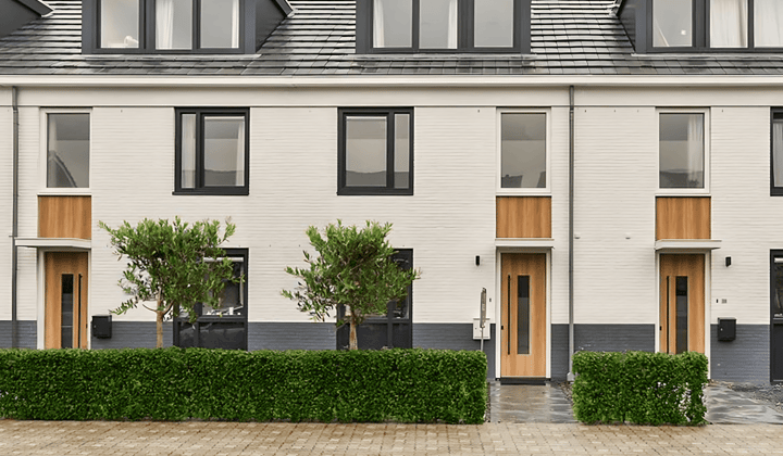 Kamer | 151m² | €2650,-