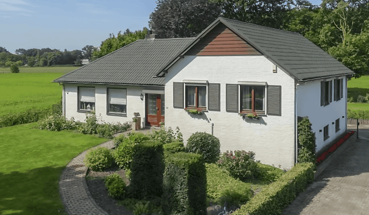 Kamer | 67m² | €1525,-