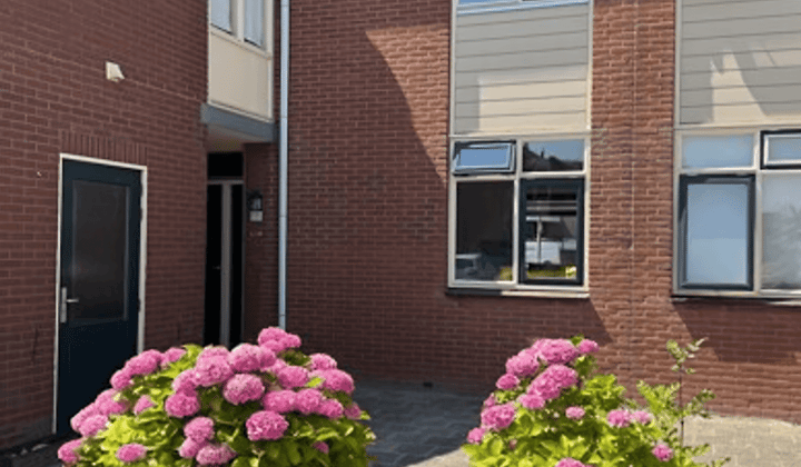 Kamer | m² | €713,-