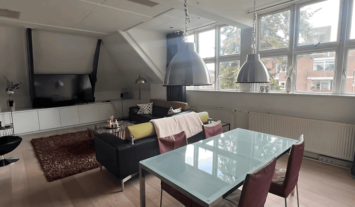 Appartement · 110 m² · €1500,-