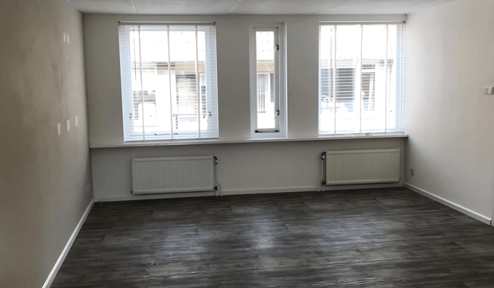 2-kamerappartement met balkon en wasmachineaansluiting