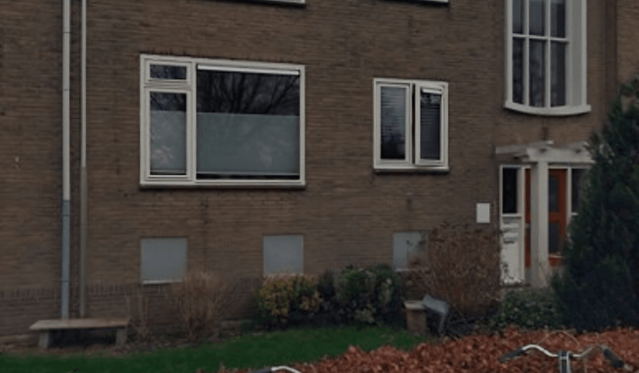 Appartement zonder lift met balkon en berging