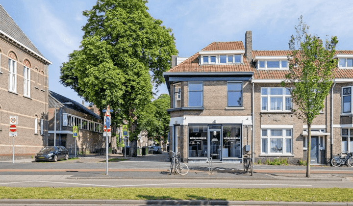 Eengezinswoning met Dakterras en 3 Slaapkamers