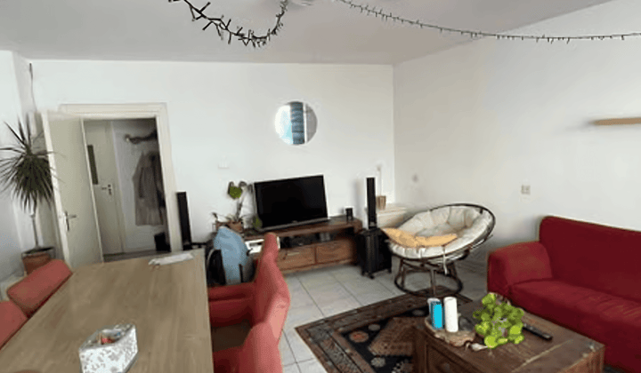 Kamer met balkon en wasmachine, inclusief kosten