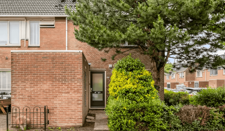 Royale eindwoning met tuin en inloopdouche