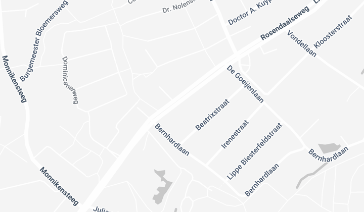 Bovenwoning met Balkon en Openbaar Parkeren