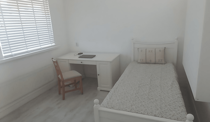 Huis | 80m² | €500,-