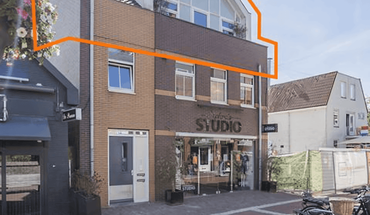 Appartement · 81 m² · €2250,-