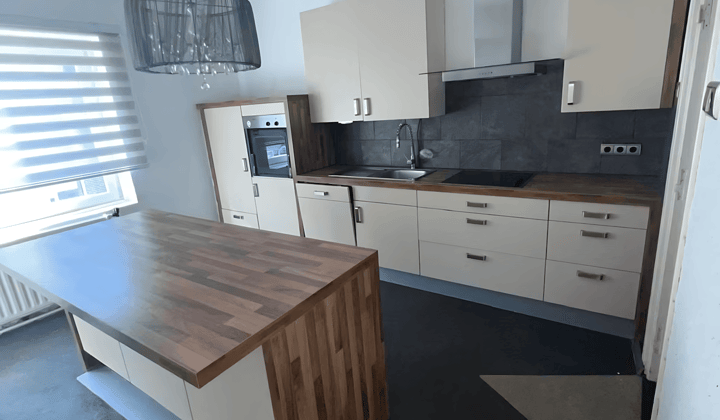 Bovenwoning antikraak met 1 slaapkamer