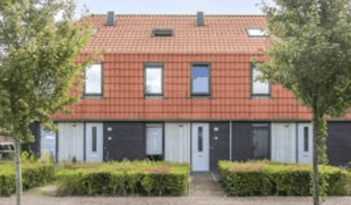 Eengezinswoning met tuin en inloopdouche