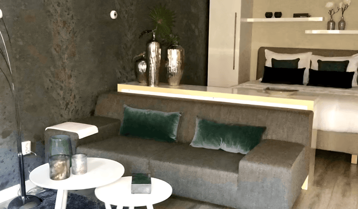 Studio · 32 m² · €1650,-