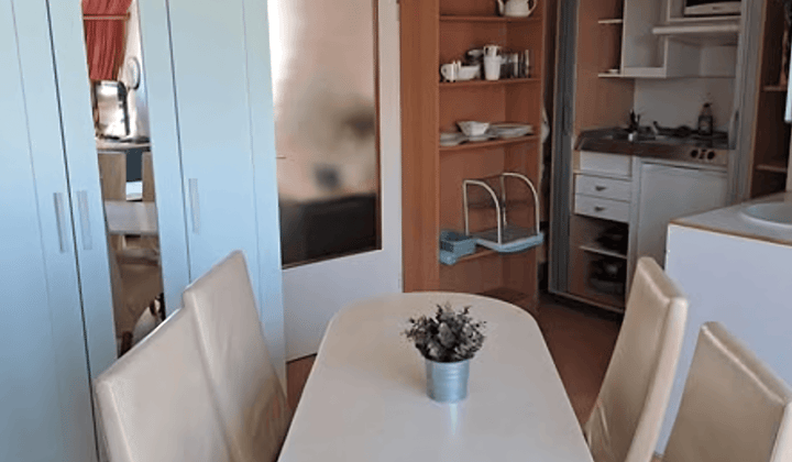 Studio · 30 m² · €1350,-