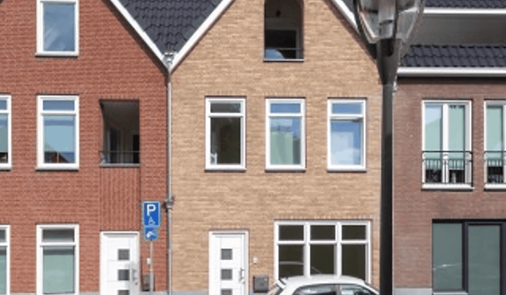 Kamer | 102m² | €1350,-