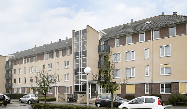 Maisonnette appartement met balkon en gemeubileerd