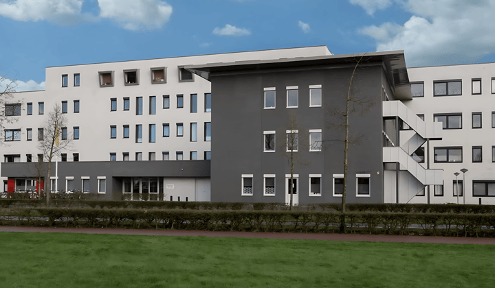 Studio · 38 m² · €987,-
