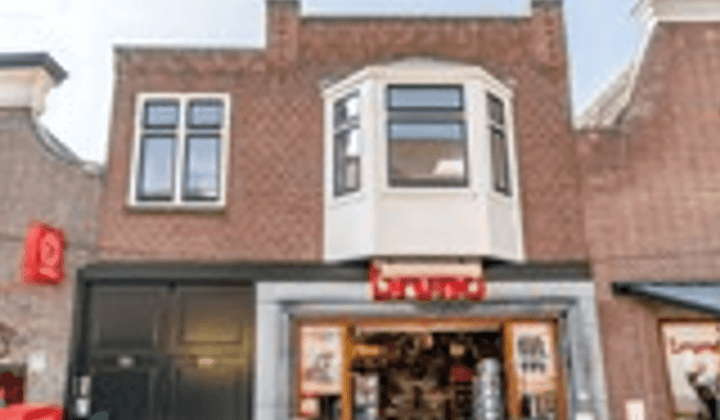 Gemeubileerd appartement met tuin en inloopdouche