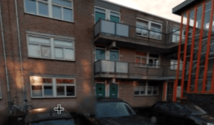Appartement met 2 slaapkamers en balkon