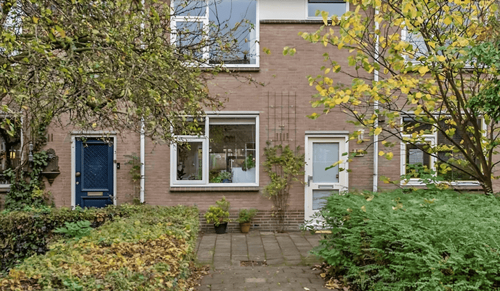 Huis · 97 m² · €2300,-
