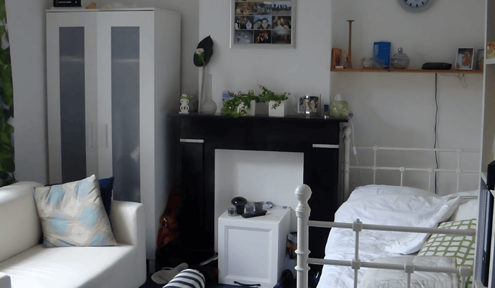 Gestoffeerde studentenkamer met wasmachine exclusief kosten