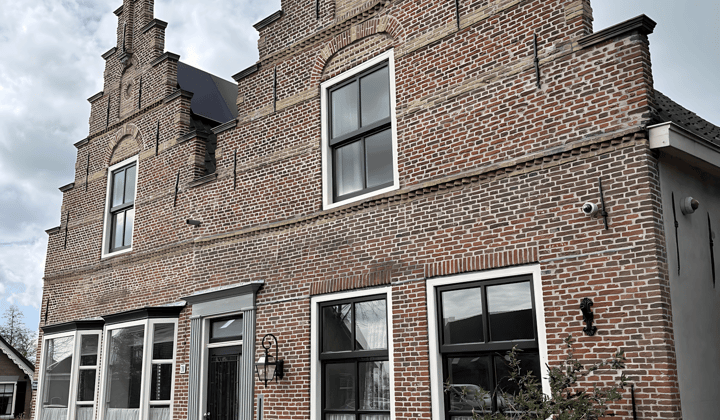 Kamer | 115m² | €2250,-