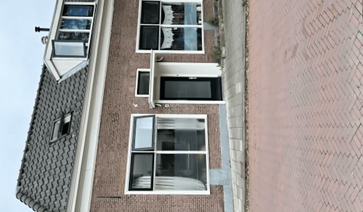 Gestoffeerde studentenkamer met tuin en wifi