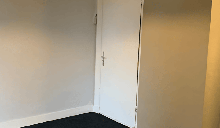Kamer | 14m² | €600,-