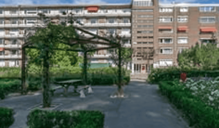 Studio · 30 m² · €572,-