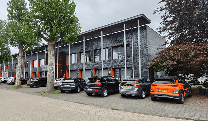 Gestoffeerde ruime eengezinswoning zonder huisdieren en rokers