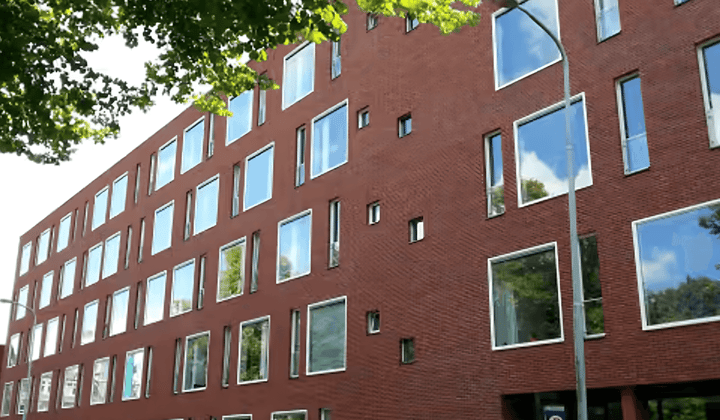 Studio in corridorflat zonder huisdieren, langetermijnhuur