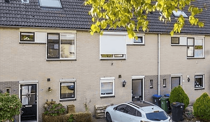 Tussenwoning met tuin en 4 slaapkamers
