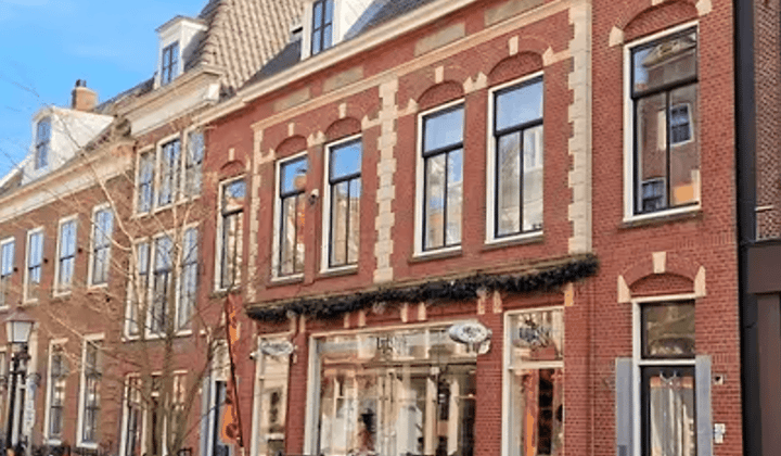 Huis · €1850,-