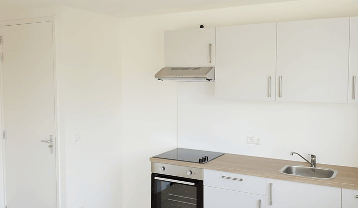 Studio · 20 m² · €1100,-