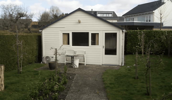 Kamer | 28m² | €500,-