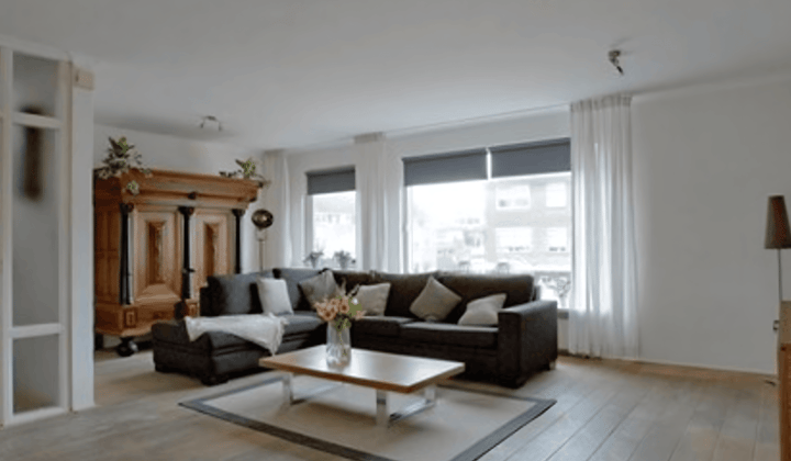 Appartement · 130 m² · €2200,-