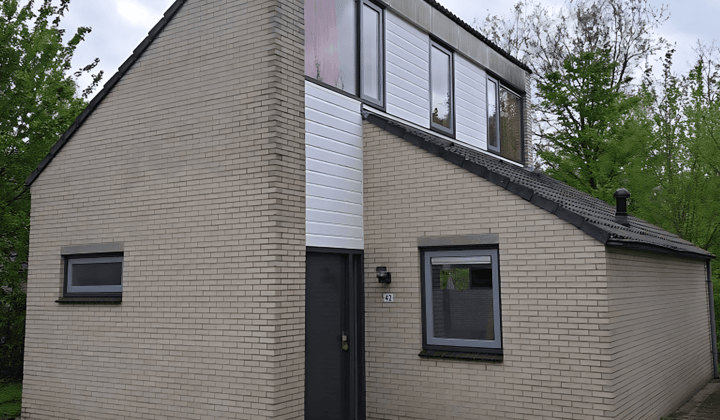 Huis | 80m² | €1275,-