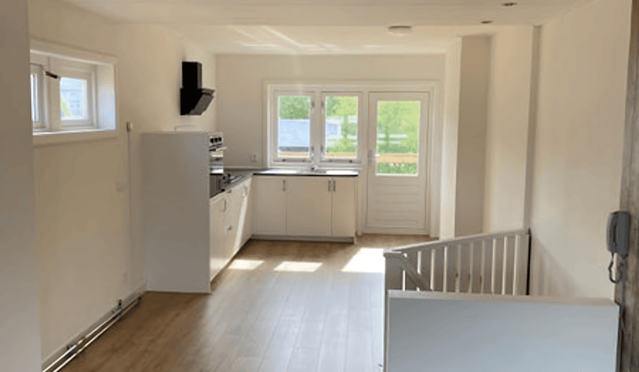 Studio met eigen keuken en gedeelde douche