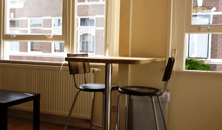 Gemeubileerde studio met wasmachine en tijdelijke verhuur