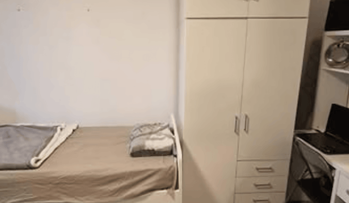 Gemeubileerde studio met gedeelde voorzieningen