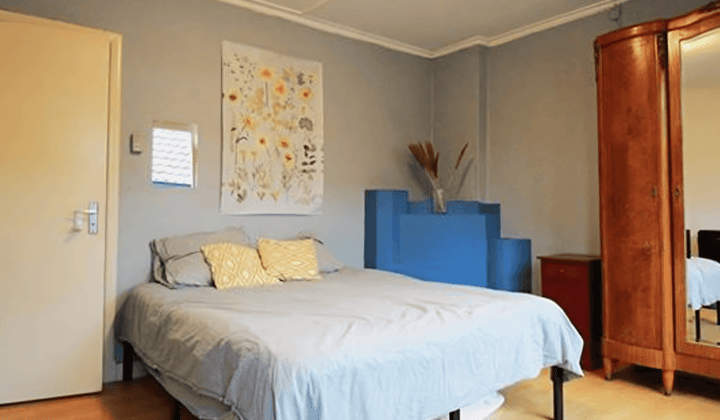 Gemeubileerd appartement met tuin en wasmachine inbegrepen