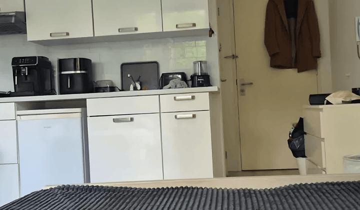 Gemeubileerde studio met wasmachine en wifi