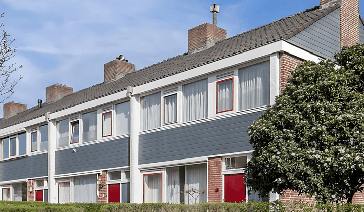 Huis · 100 m² · €1310,-