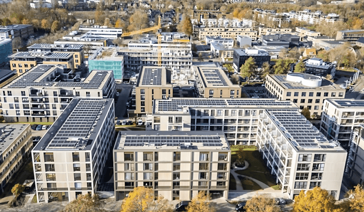 Huis | m² | €1403,-