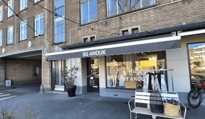 Bedrijfsruimte · 133 m² · €1950,-