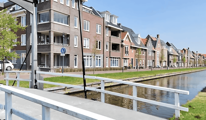 Appartement · 89 m² · €2100,-