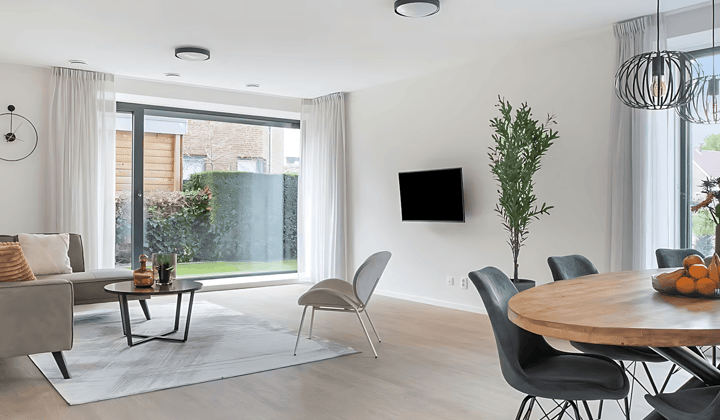 Kamer | 94m² | €2350,-