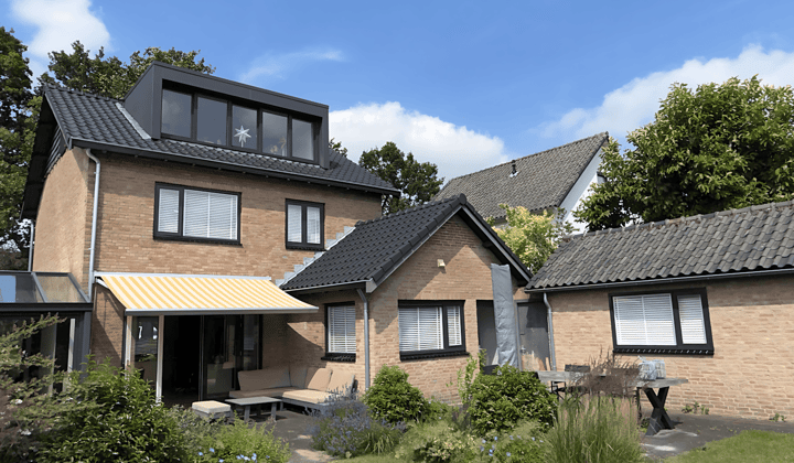 Huis | 158m² | €2600,-